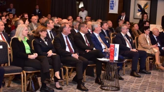 İSİFED Ekonomi Zirvesi'nde 2025 değerlendirmesi yapıldı; sonuç başarılı!