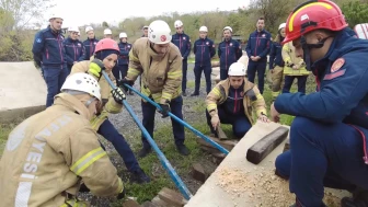 İstanbul'un yeni itfaiyecileri zorlu parkurda
