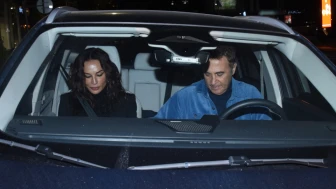 Aşıklar gece gezmesinde!