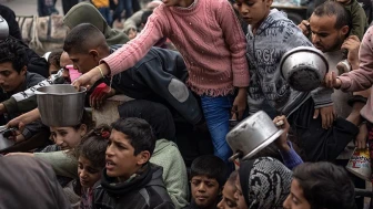 700 milyon kişi aç uyuyor!