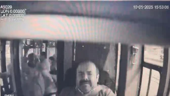 eylikdüzü'ndeki metrobüs kazası araç içi kamerasında