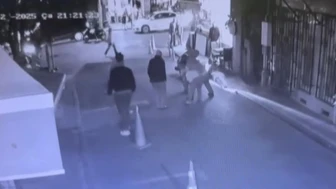 Kızına şiddet gösteren çocuğun babasını bıçakladı!