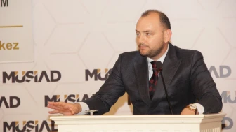 MÜSİAD Başkanı'ndan hıçkırıklı gönderme!