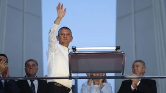 Özgür Özel: "Kararlılıkla devam edeceğiz"