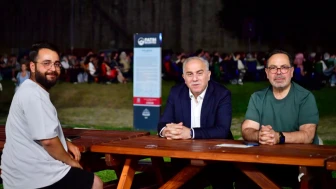 Fatih Belediye Başkanı, Açık Hava Sinema Günleri'nde yerini aldı.