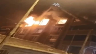 Gaziosmanpaşa'da 6 katlı binada yangın