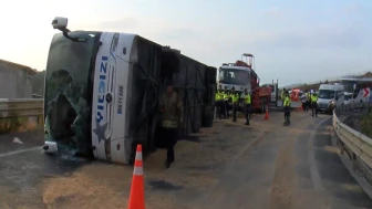 Kuzey Marmara Otoyolu'nda yolcu otobüsü devrildi: 3 ölü 20 yaralı