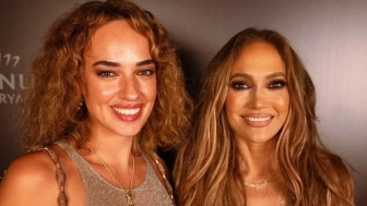 Seda Bakan'dan Jennifer Lopez fotoğrafı iddialarına açıklama