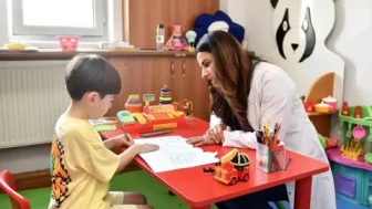 Otizmli Yıldız'a eğitim desteği