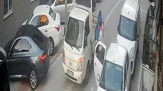 Çaldıkları kamyonetle başka bir aracın ses sistemini çaldılar
