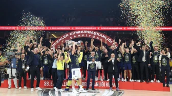 Kupanın rengi sarı lacivert!
