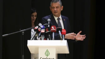 Geleceğe darbe yapıyorlar!