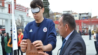 Görme engellilerin yaşadığı zorluklara dikkat çekmek için ‘Empati Parkuru' kuruldu