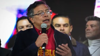 Kolombiya Cumhurbaşkanı Petro: "Maduro'yu iade edin!"