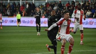 Beşiktaş, 3 puanı 90 artı 5'te kurtardı