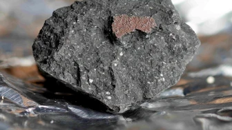 Mars’tan gelen 4,5 milyar yıllık gök taşında su izi keşfedildi