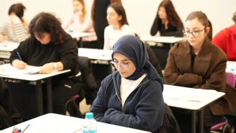 İBB öğrencinin yanında