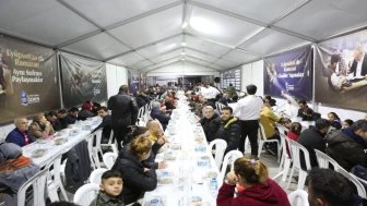Eyüpsultan her gün bin kişilik iftar veriyor
