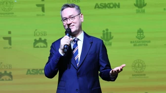 Başakşehir'de her şey gençler için