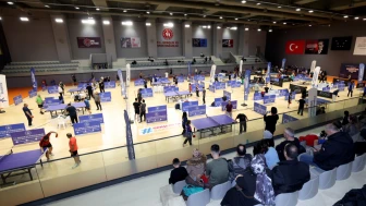 Küçükçekmece Belediyesi Masa Tenisi turnuvası düzenlendi