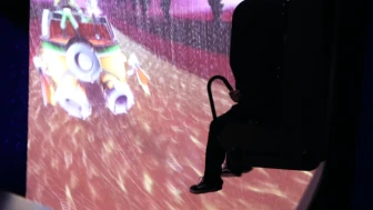 Türkiye’nin ilk uçan sinemasına yoğun ilgi