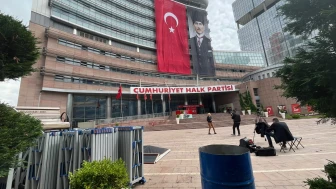 CHP Genel Merkezi’nde temizlik ve onarım çalışması