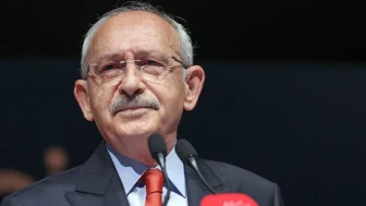 Kılıçdaroğlu Genel Merkez'de konuşuyor: Hainleri zamanında fark edemediğim için özür diliyorum