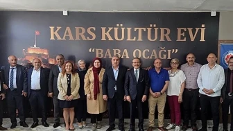 Özdemir Polat Kars Kültür Evi’nde hemşehrileriyle buluştu