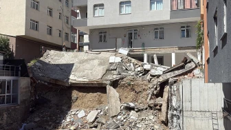 Deprem oluyor sandık!