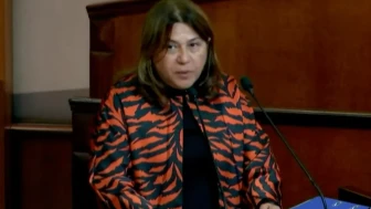Hatice Bozdağ: “Türkoba’da 6 Yıldır Bekleyen İmar Kararları Neden Uygulanmadı?”