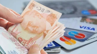 KREDİ BORÇLARI BÜYÜYOR: Vatandaşın finansman yükü artıyor