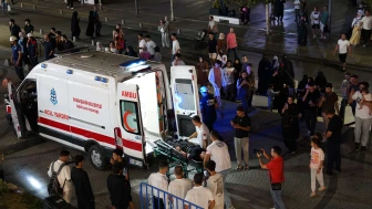Sanki gerçekten deprem olmuş gibi!
