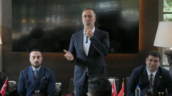 MHP Beylikdüzü'nde muhtarlarla kahvaltı buluşması