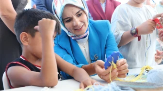 Bakan Göktaş: Çocuklarımıza her türlü imkanı seferber etmek bizim borcumuz