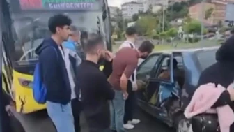 Başakşehir’de İETT otobüsü ile otomobil çarpıştı: 3 yaralı