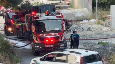 Avcılar'da korkutan yangın!