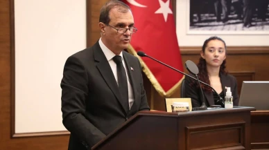 Büyükçekmece'de yeni başkan Hakan Çebi