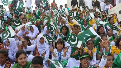 Pakistan 78 yaşında