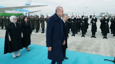 Cumhurbaşkanı Erdoğan, Özbekistan Cumhurbaşkanı Mirziyoyev'i resmi törenle karşıladı
