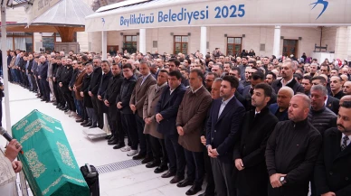 MHP Beylikdüzü İlçe Başkanı Özkan Eremsayın’ın kayınpederi İsmail Murtazaoğlu son yolculuğuna uğurlandı