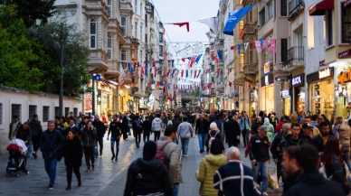 Hem yoksul hem açız!