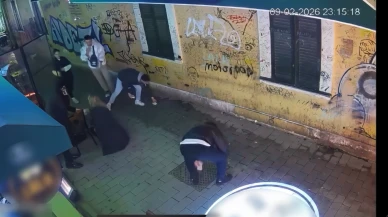 Beyoğlu’nda kadın turistin yere saçılan paralarını toplayan esnaf: Teşekkür bile etmedi saçını tarayıp gitti