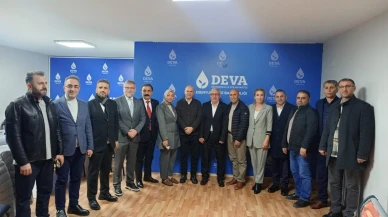 DEVA Partisi Esenyurt İlçe Başkanlığı Ramazan'da ilçenin kanaat önderlerini bir araya getirdi