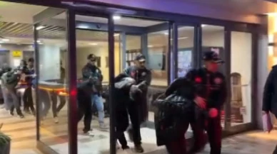 Beşiktaş'ta 14 aracın kundaklanmasıyla ilgili 11 şüpheli gözaltına alındı