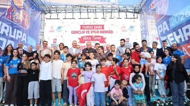 Sultangazi’de Yunus Emre Gençlik ve Spor Merkezi hizmete açıldı