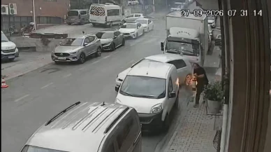 Kağıthane’de yeraltı elektrik kablolarında patlama: Aracını son anda kurtardı