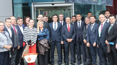 İYİ Parti Esenyurt İlçe Kongresi’nde Bülent Ural güven tazeledi