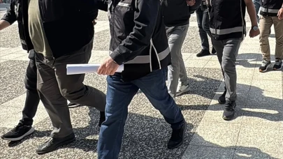 İstanbul'da FETÖ operasyonu: 10 kişi tutuklandı!