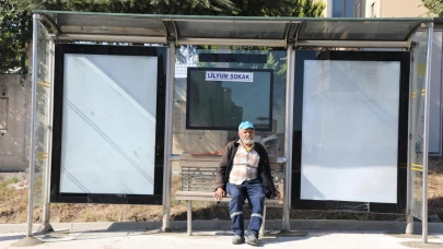 Vatandaştan İETT'ye durak tepkisi: Karşısı öksüz oğlan gibi!