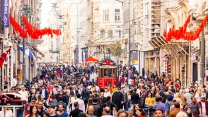 TÜİK Türkiye'nin yeni nüfusunu açıkladı